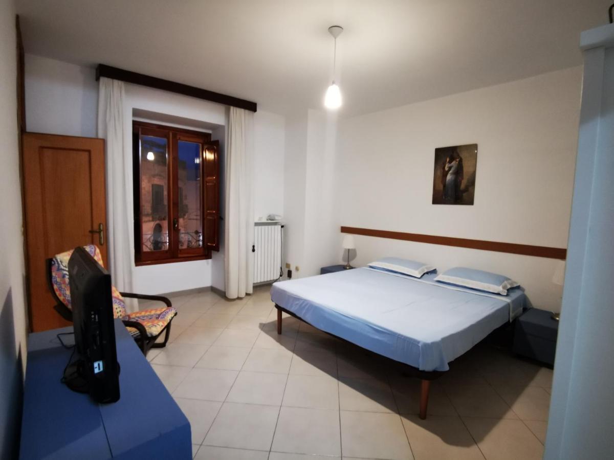 Dimora Alla Villa Ostuni Bagian luar foto